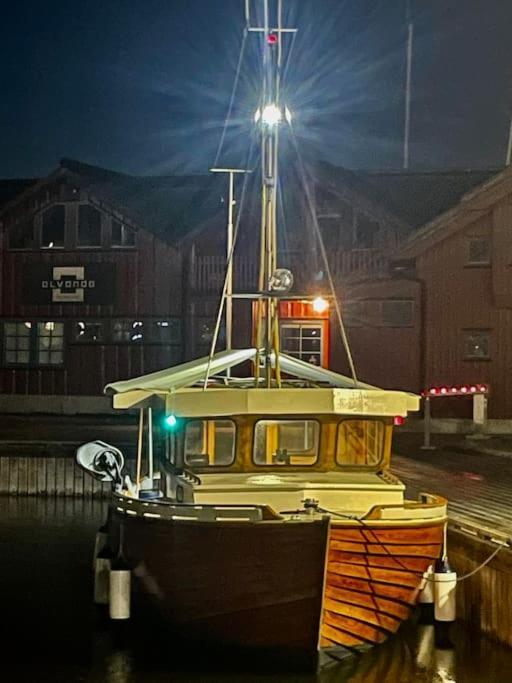 Holmestrand, Leilighet Pa Bryggekanten Εξωτερικό φωτογραφία